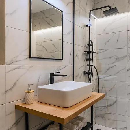 Koa - Pandora Apartament *